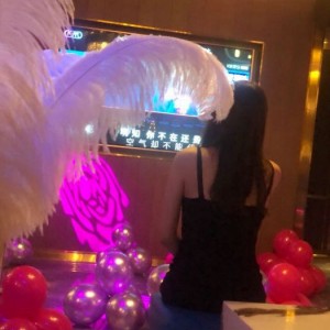 杭州中高档ktv招聘包厢服务员,需要统一穿工装吗_