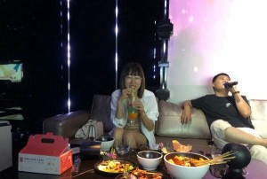 杭州萧山区围垦区附近酒吧招聘包厢服务员,招聘微信多少