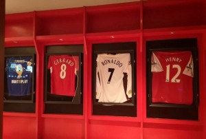 杭州富阳区春江街道附近ktv招聘包厢陪唱,跟领队还是直招