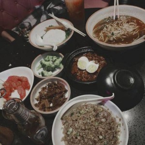 杭州知名的夜总会ktv招聘商务礼仪,夜场上班身体多久会垮