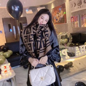 杭州哪里夜总会招聘商务接待,有没有年龄限制_