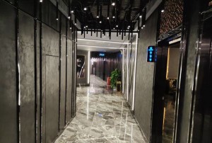 杭州中低端ktv招聘包厢陪唱,中午管饭吗？