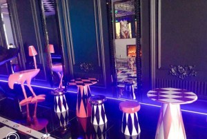 杭州哪些夜总会招聘包厢陪唱,中午管饭吗？