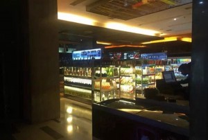 杭州小费多的夜总会招聘包厢气氛组,过年放假吗？