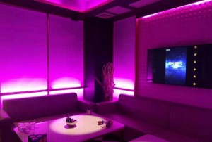 杭州临平区乔司街道附近酒吧招聘包厢陪唱,还有哪些职位