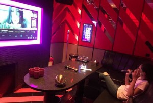 杭州余杭区中泰街道附近夜场招聘现场DJ,有没有年龄限制_